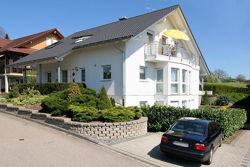 Ferienwohnung am Golfplatz (ganze obere Etage mit Balkon)