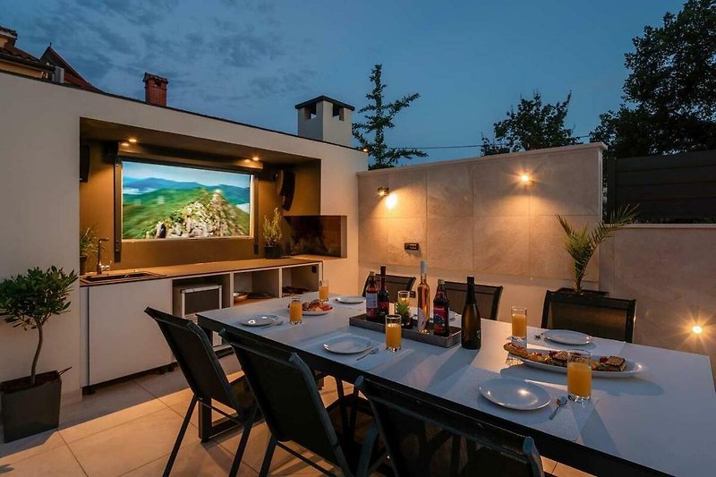 Villa Adea - Außenküche, Smart-TV mit BOSE-Soundanlage, Grillkamin, Kugelgrill und Außentoilette