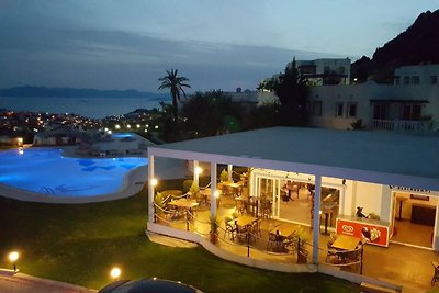 Yalıkavak, Bodrum : Stilvolle Wohnung am Meer mit Pool