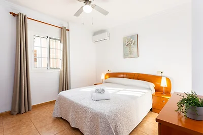 Sun, Relax, Climatized Pool & Steps to the Beach