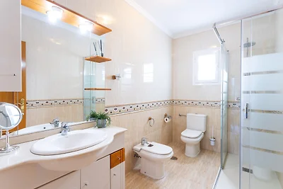 Sun, Relax, Climatized Pool & Steps to the Beach