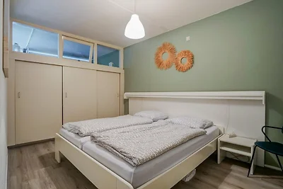Beach Apartment By The Sea