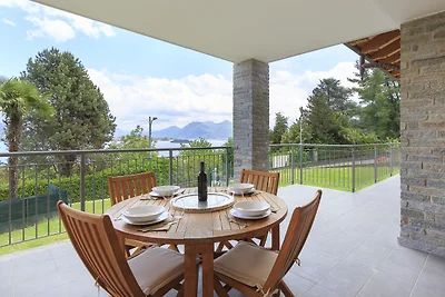 BAVENO HILLS | Lakeview Apartment