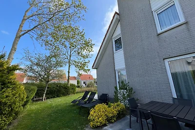 Schönes Haus in 5* Zeeland Village