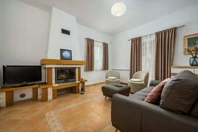 Holiday house Lera Rovinj, with football field, sauna, jacuzzi