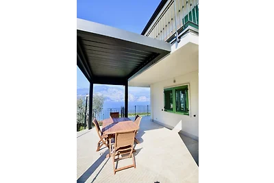 Villa Gioia 3, Olivo