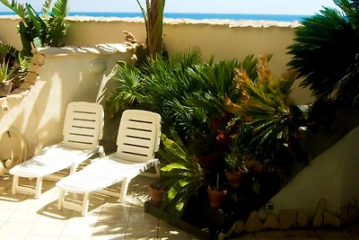 The Golden Rainbow - SEAFRONT apartment