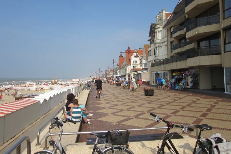 Strandpromenade De Haan