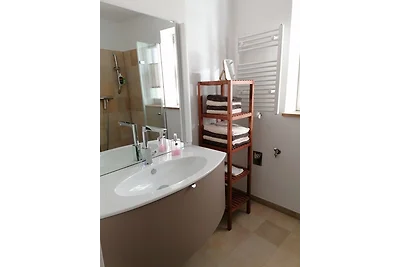 Ferienhaus mit Garten + Balkon