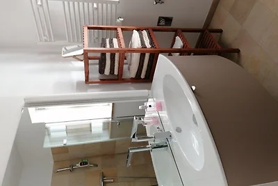 Ferienhaus mit Garten + Balkon