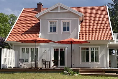 SCHWEDENHAUS AM HAFF