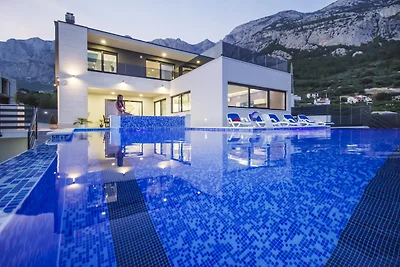 Villa Lacus