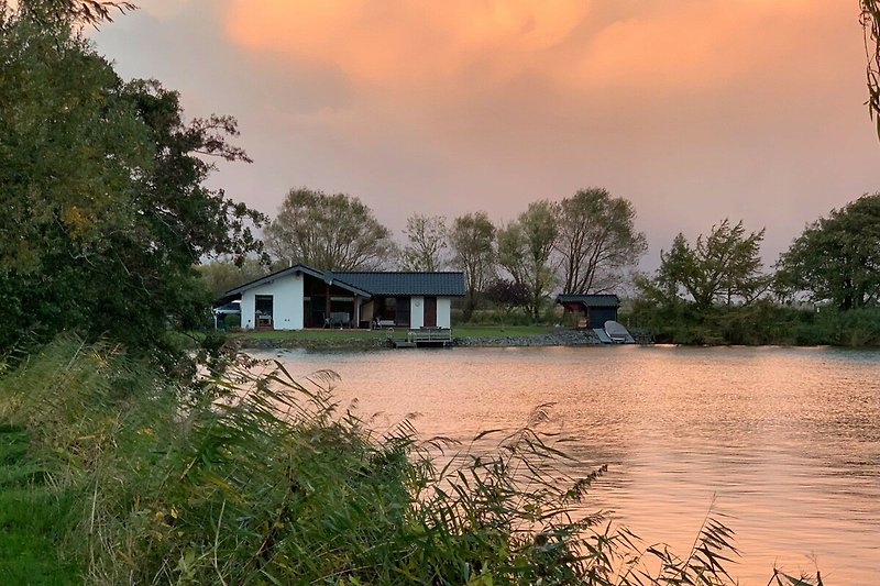 Abendstimmung am See