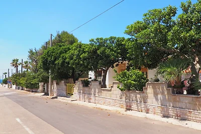 Villa Flora 8/9 posti letto a 50 mt. dal mare