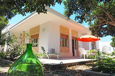 Villa Flora 8/9 posti letto a 50 mt. dal mare