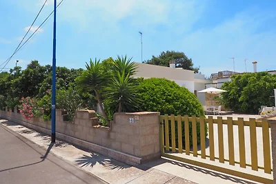 Villa Flora 8/9 posti letto a 50 mt. dal mare