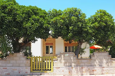 Villa Flora 8/9 posti letto a 50 mt. dal mare