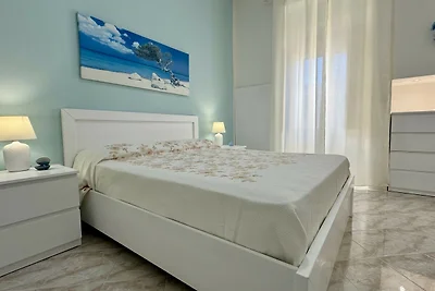 Villa Flora 8/9 posti letto a 50 mt. dal mare