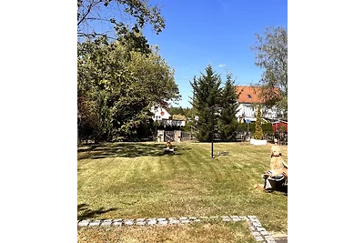 Tolles Holzhaus am Stadtrand Berlins, 700qm Garten, extra Gartenhaus