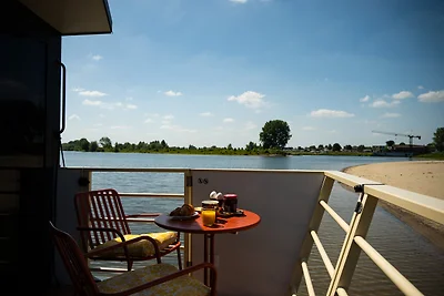 Hausboot Seezauber – Gemütlich & fahrend in der Natur
