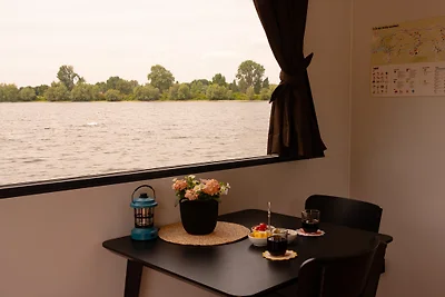 Hausboot Seezauber – Gemütlich & fahrend in der Natur