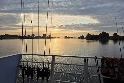 Hausboot Seezauber – Gemütlich & fahrend in der Natur