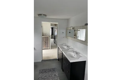 Amster Houseboat
