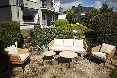 Ferienhaus Eschennest mit Sauerlandtraumblick auf Eversberg