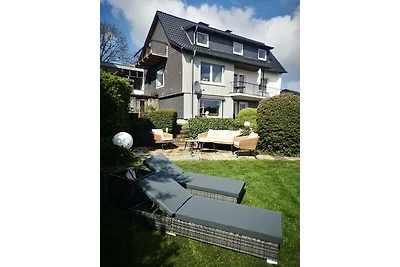Ferienhaus Eschennest mit Sauerlandtraumblick auf Eversberg