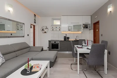 Apartment Split with parking