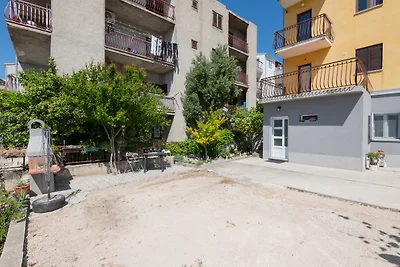 Apartment Split with parking