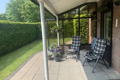 Draußen in der Natur, windstill und doch geschützt; hier fühlen Sie sich privat und immer wohl Draußen in der Natur, windstill und doch geschützt; hier fühlen Sie sich privat und immer wohl