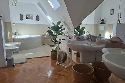 UNiKAT Ferienwohnung Győr