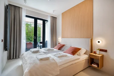 Private Ferienwohnung mit Küchenzeile und kostenlosem Parkplatz im Sea & Forest Resort: Pool, Sauna, Whirlpool