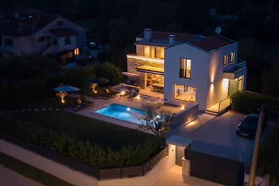 Moderna vila od 300 m² • King size krevet