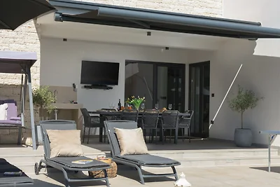 Moderna vila od 300 m² • King size krevet