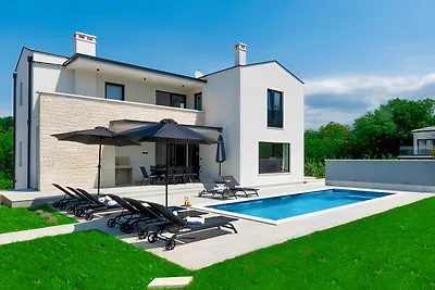 Moderne 300 m² villa • Kingsize-bed