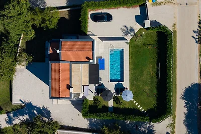 Moderna vila od 300 m² • King size krevet