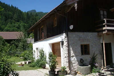 Zirbenholz Ferienhaus mit Sauna und eingezäuntem Garten