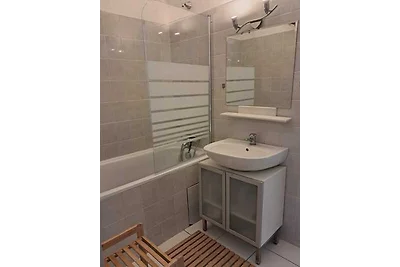 Ruhige Wohnung mit Terrasse,200 metern entfernt vom Strand, Privates Parkplatz (La Ciotat)