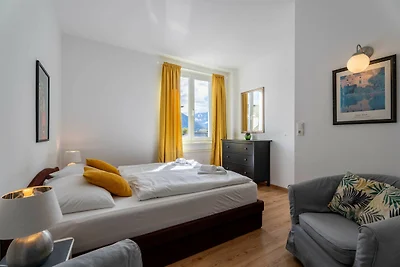 Living Eden - TOP 12, Im Zentrum & Seeblick