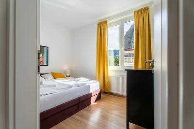 Living Eden - TOP 12, Im Zentrum & Seeblick