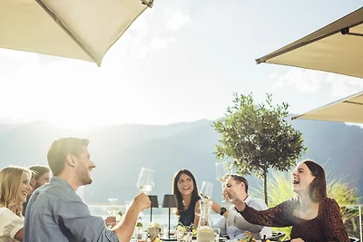 Tevini Boutique Suites - Apartment Earth,...