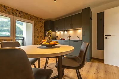 Tevini Alpine Apartments - Schmittenblick,...
