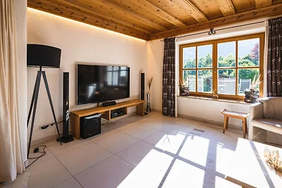 Chalet Crown of the Alps, Seeblick & Garten