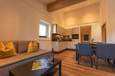 Tevini Boutique Suites - Apartment Fire,...