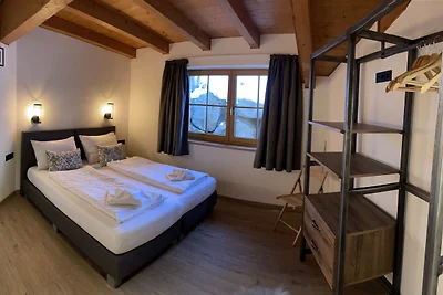 Landhaus Lodges Kaprun - Anton, Pool & fusslä...