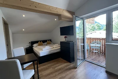 Tevini Boutique Suites - Studio