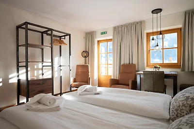 Landhaus Lodges Kaprun - Josef, Pool & fusslä...