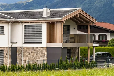 Aurora Mountain Chalet, Garten & Sauna